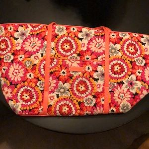 Vera Bradley Travel Tote in Pixie Blooms