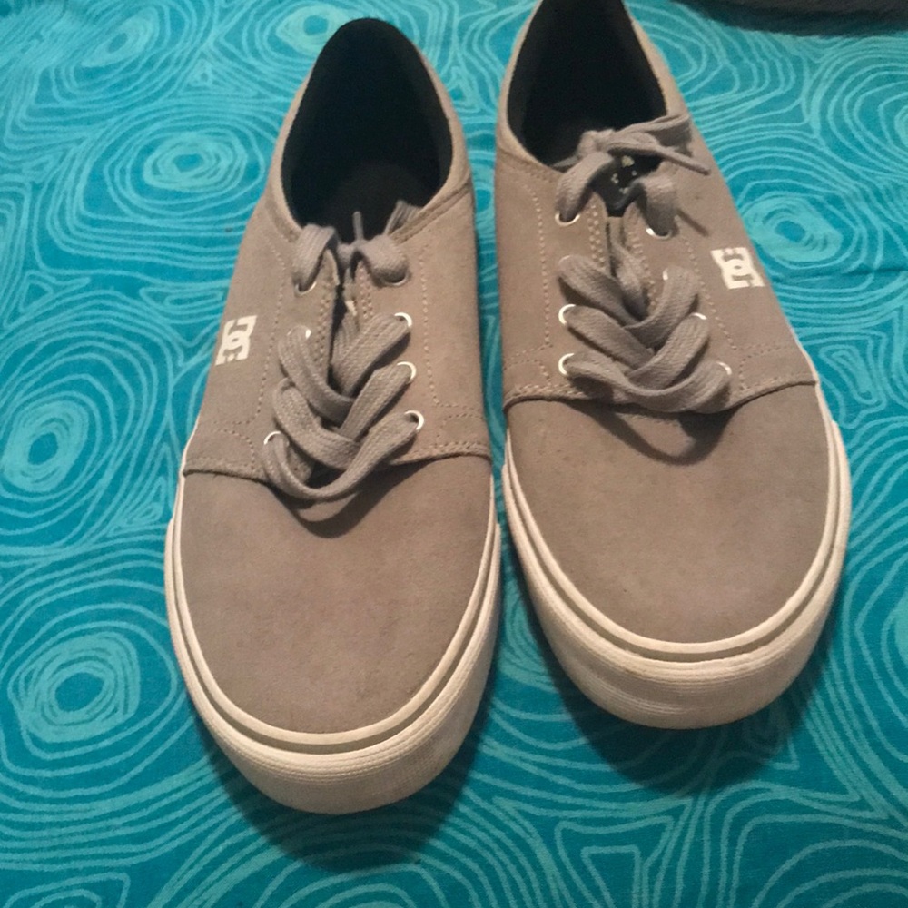 DC shoes
