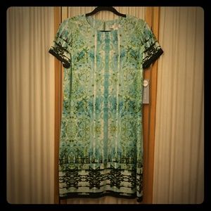Gorgeous short sleeves dress by London Times
