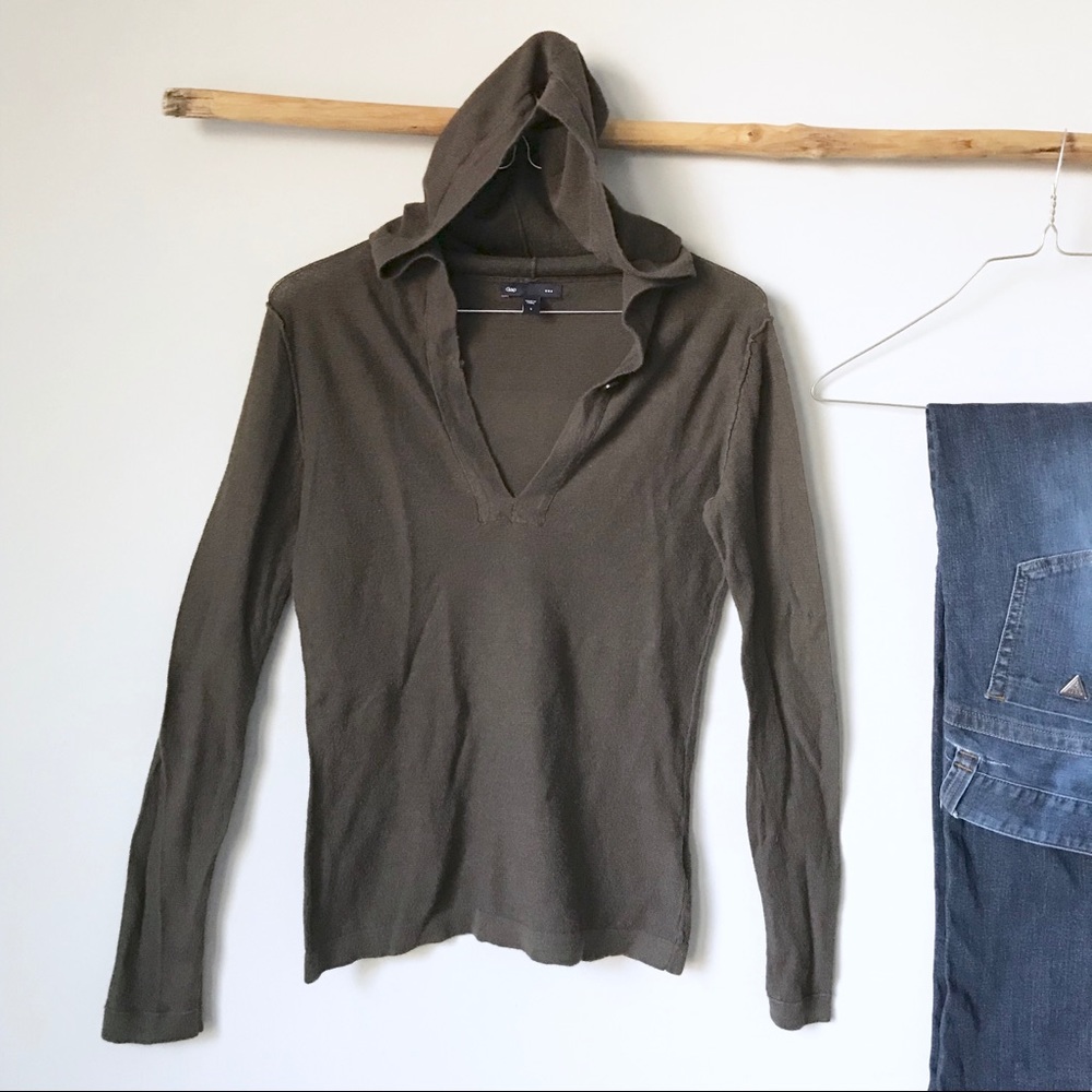 Gap] V-Neck Hoodie