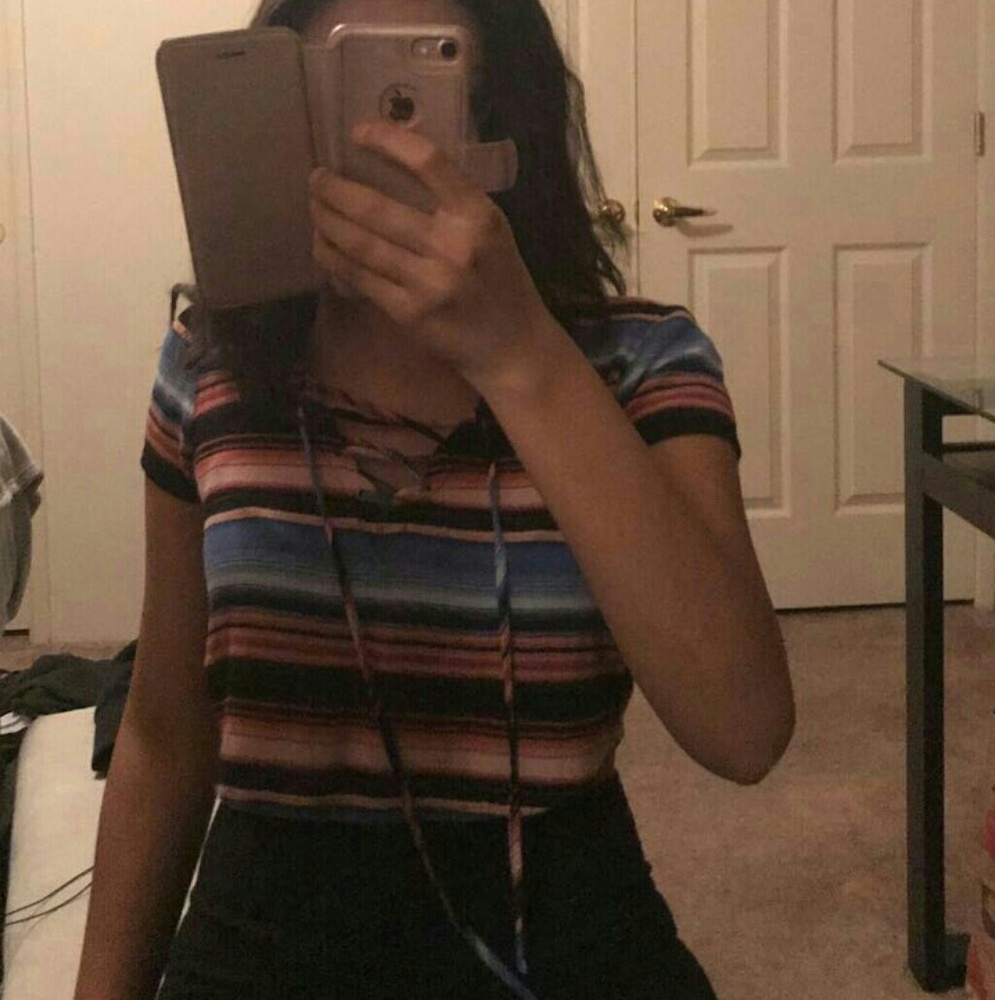 Cropped top