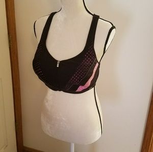 VS 38D knockout sport bra EUC black and pink