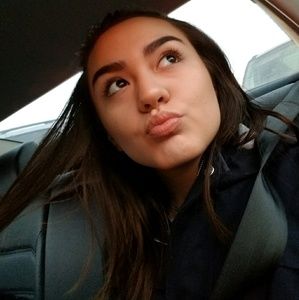 Meet your Posher, Karla