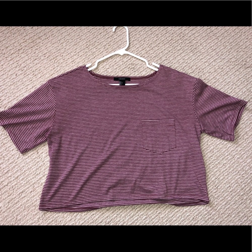 Cropped stripped t-shirt