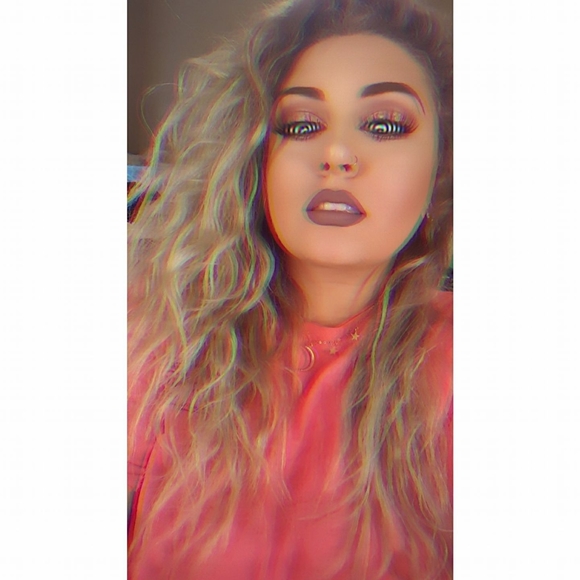 Meet your Posher, Rocsi - Picture 1 of 1