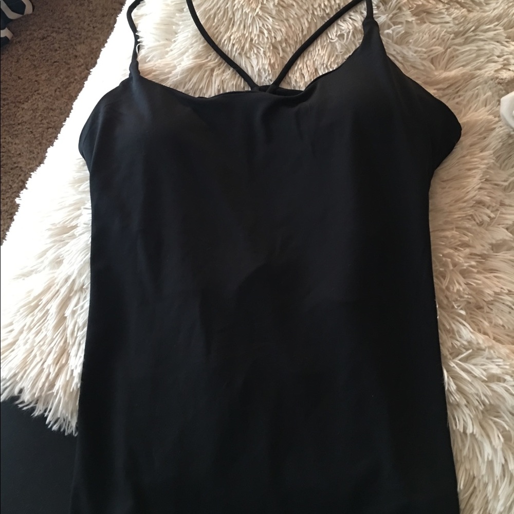 Cute, never worn Fabletics tank