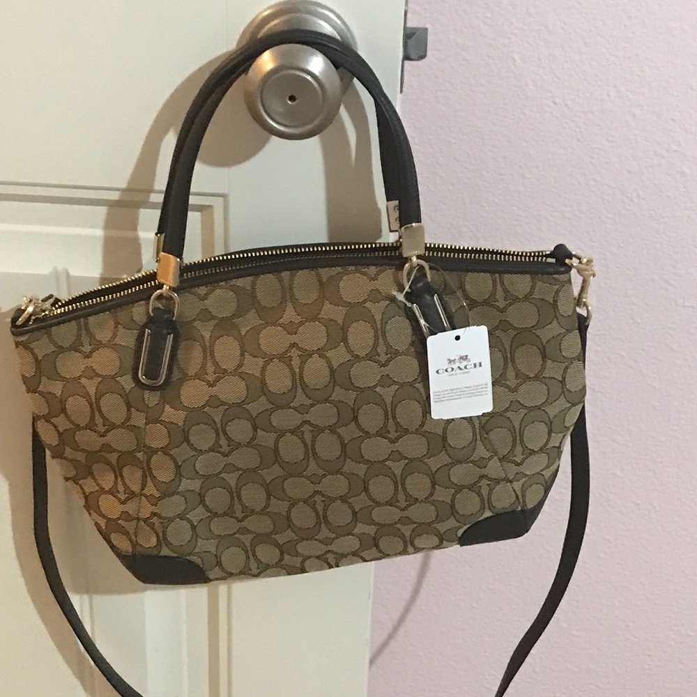 ****ITEM SOLD*****❤️Authentic Coach bag ....
