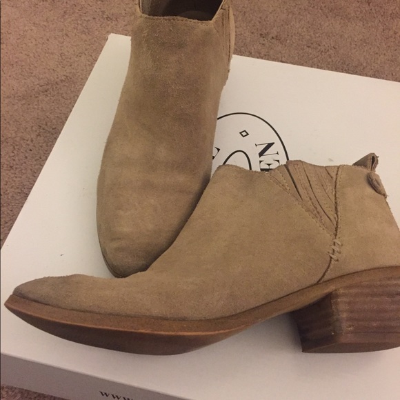 Casual taupe ankle boots - Picture 2 of 2