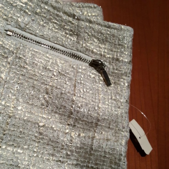 Shorts - Picture 3 of 3