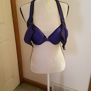 VS knockout sport bra 38D EUC