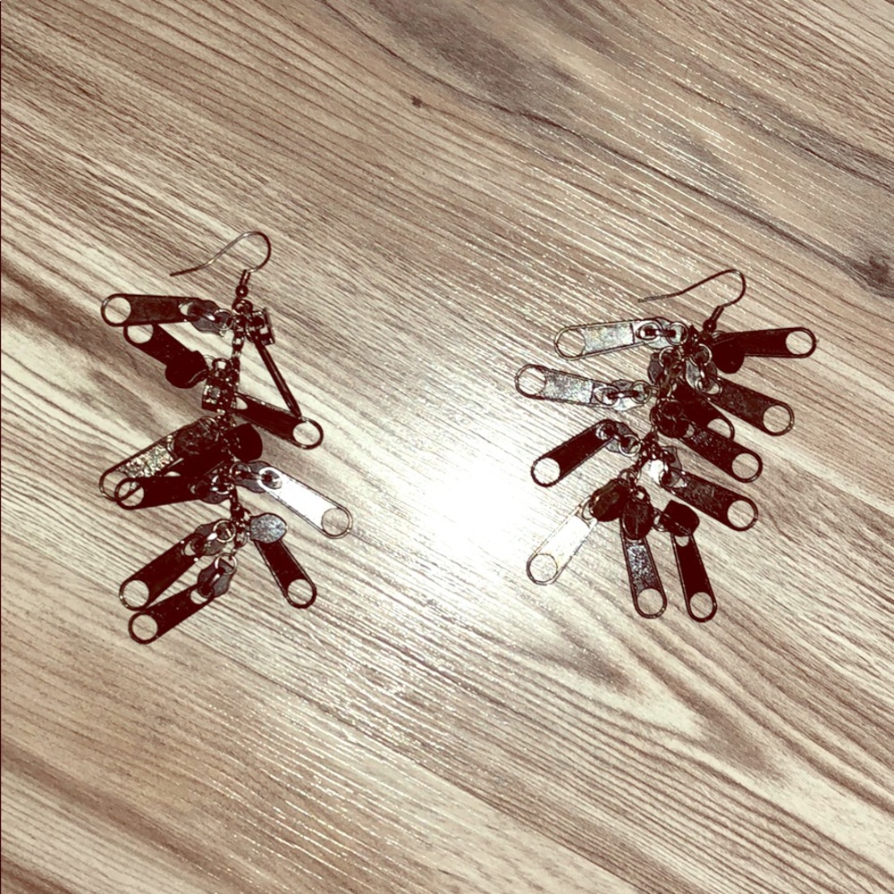 Zipper ends earrings