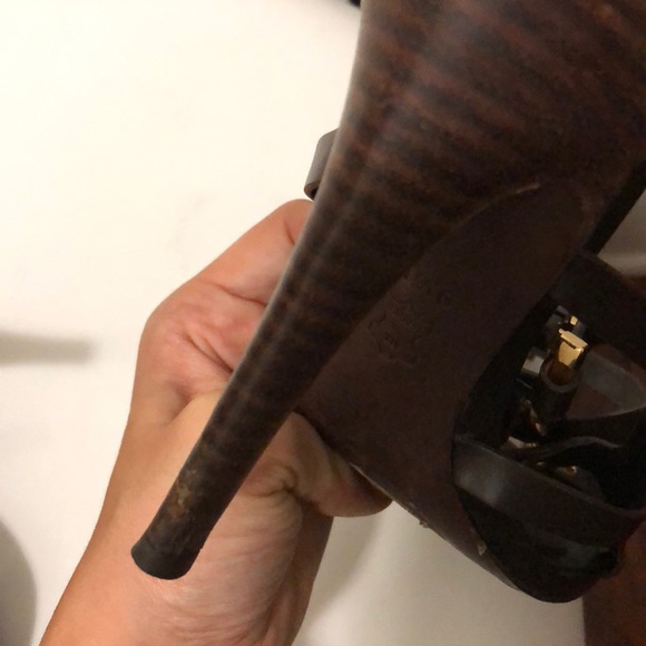 Tory Burch gladiator heels 9.5 - Picture 6 of 6