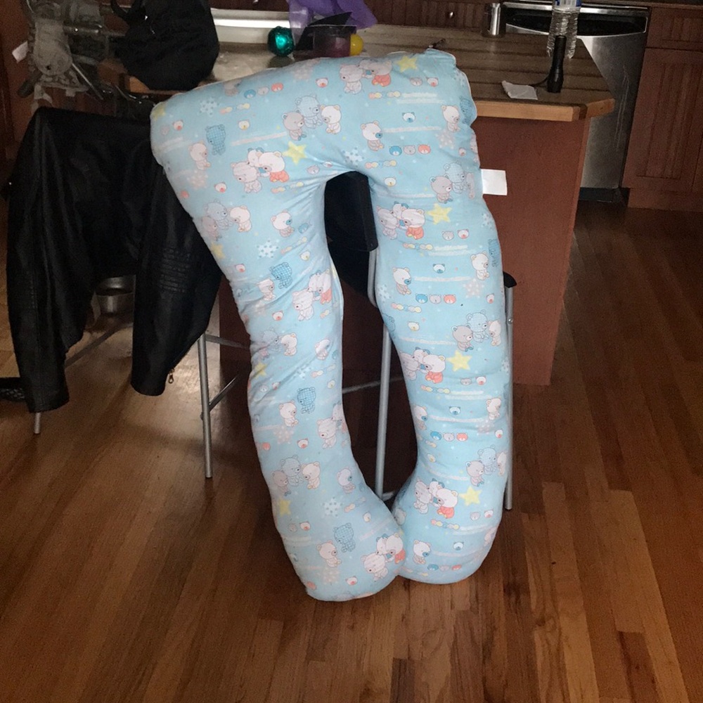 Pregnancy body pillow