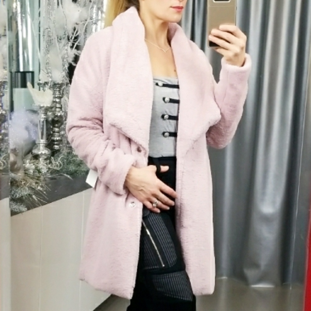 BLUSH PINK FAUX FUR COAT - Picture 3 of 4