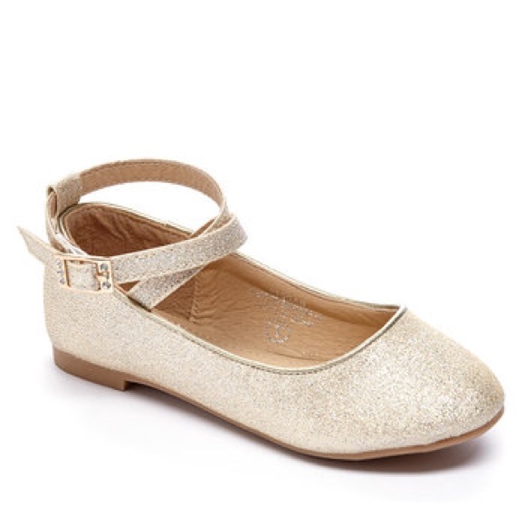 Adorababy Other - Girls Champagne Shoes