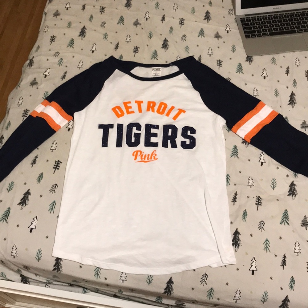 Victoria’s Secret Pink Detroit tigers shirt
