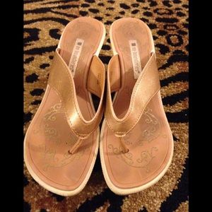 No boundaries wedge sandal