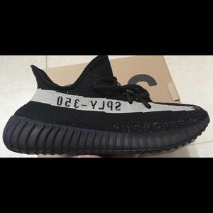 Yeezy 350 Boost V2 OREOs UA