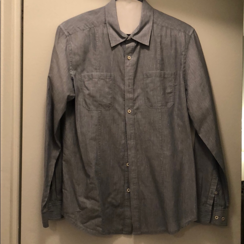 Elie Tahari buttondown