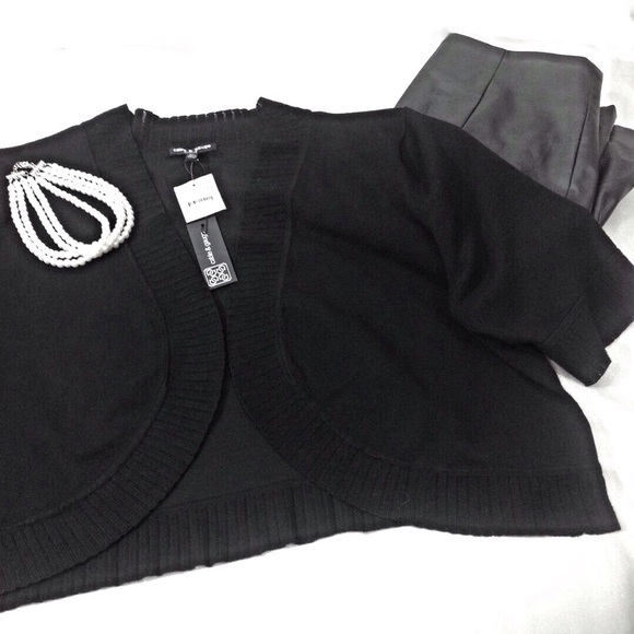 Cable & Gauge Sweaters - Cropped Cardigan 3/4 Sleeves-Cable & Gauge-NWT