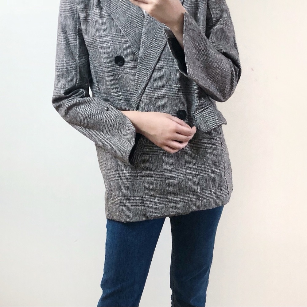 LAST ONE  gray plaid jacket - Picture 7 of 7