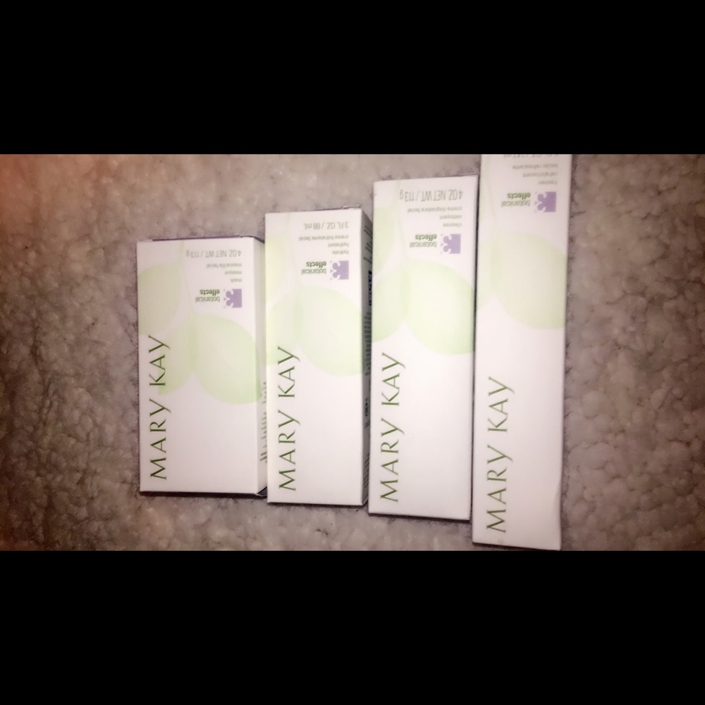 Mary Kay  Botaniacal Effects Set