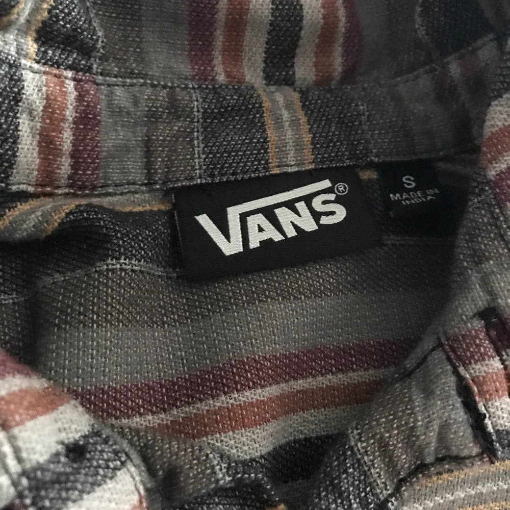 Vans button-up - Picture 4 of 4