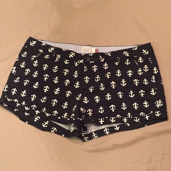 SO Pants - Black shorts with anchors