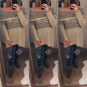 •Umgee OTS Sweater•