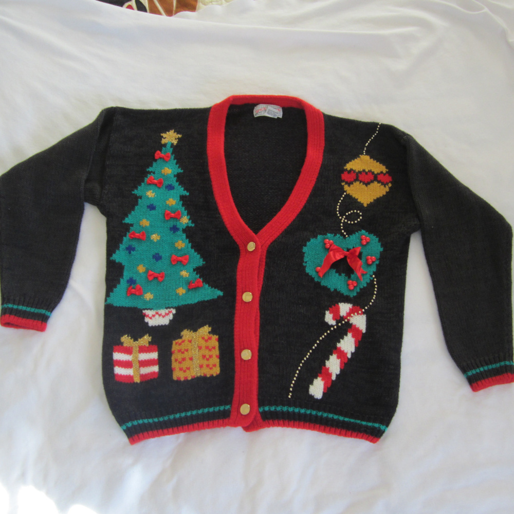 Festive Women's Christmas Cardigan Sweater Medium.