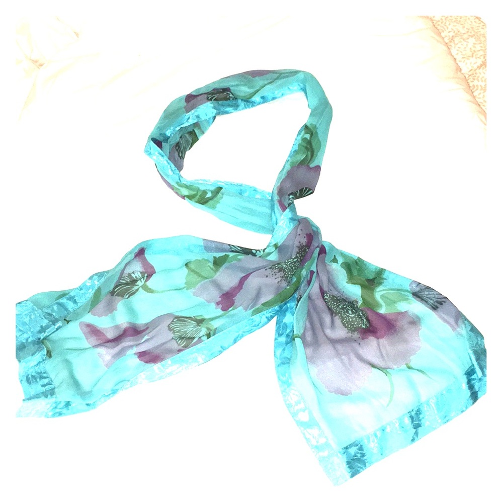 NWOT Blue Floral Scarf
