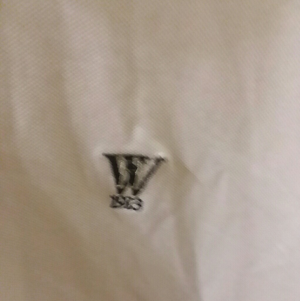 White WH shirt Cutter and Black - Picture 2 of 3