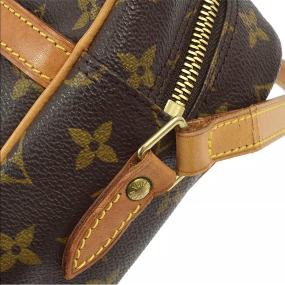 Louis Vuitton Trocadéro 27 Monogram CrossBody Bag - Picture 13 of 15