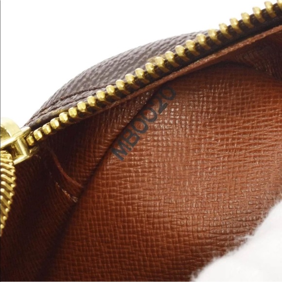 Louis Vuitton Trocadéro 27 Monogram CrossBody Bag - Picture 14 of 15