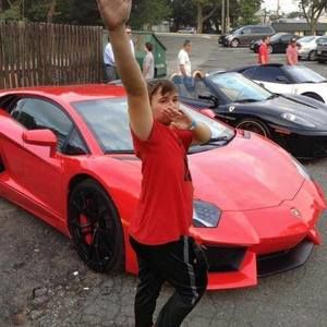 Meet your Posher, Brad