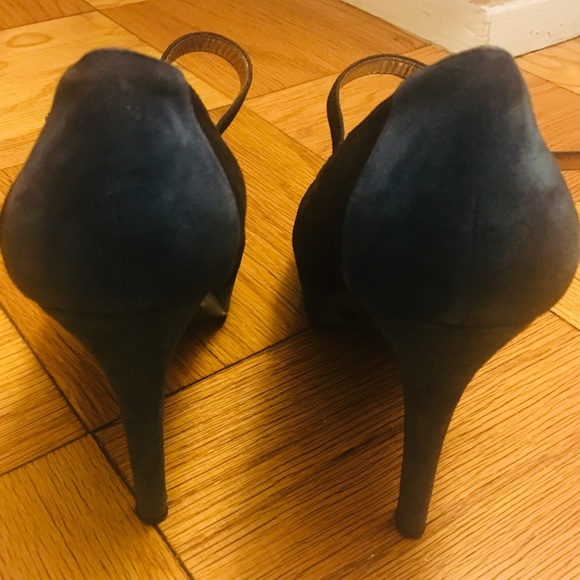 BCBG suede peep toe pumps - Picture 2 of 6