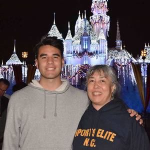 Meet your Posher, Zac