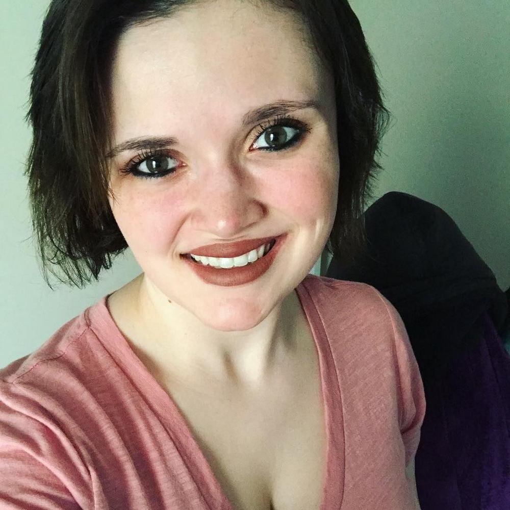 Meet your Posher, Danielle