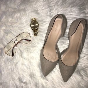 NUDE CAP TOE PUMPS