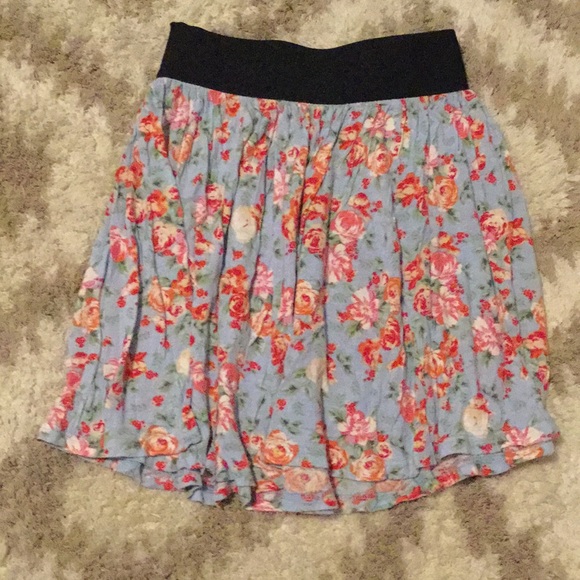 Forever 21 Flower Skirt - Picture 1 of 5