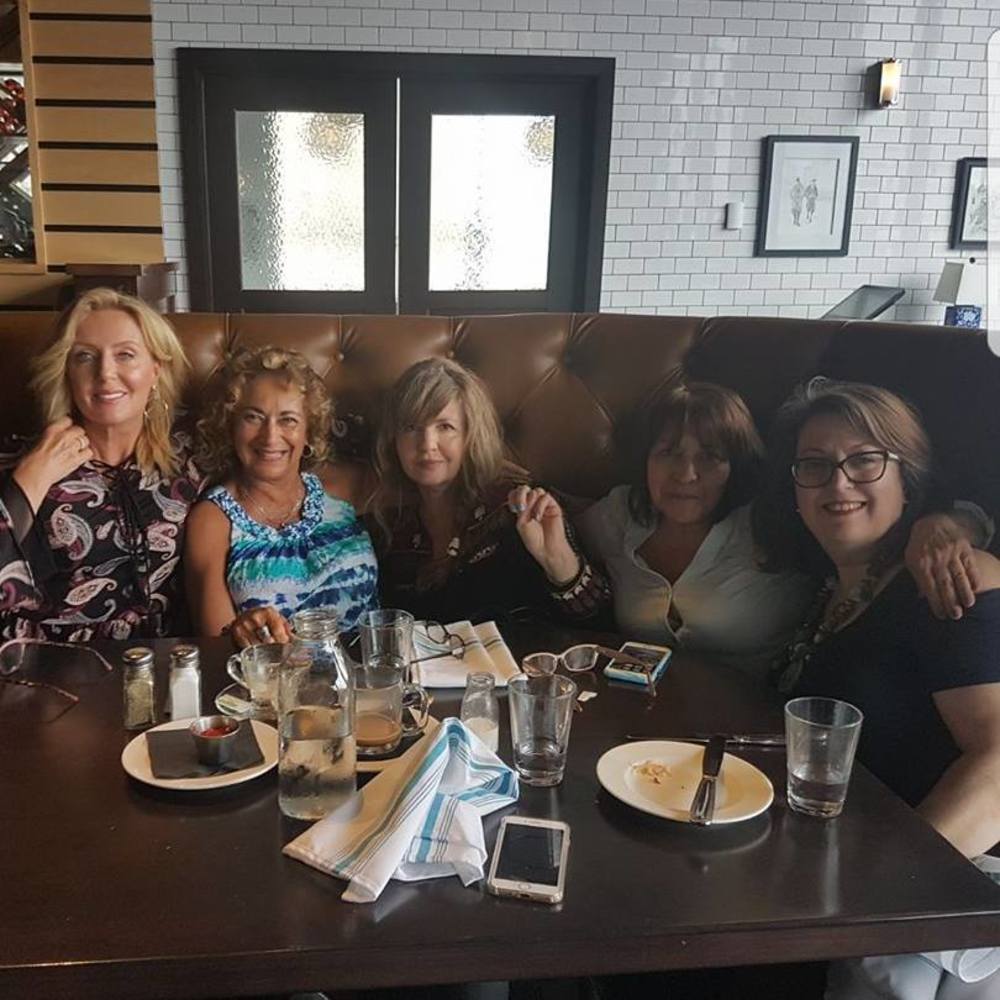 Meet your Posher, Sandy