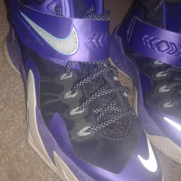 lebron soldier 8 purple