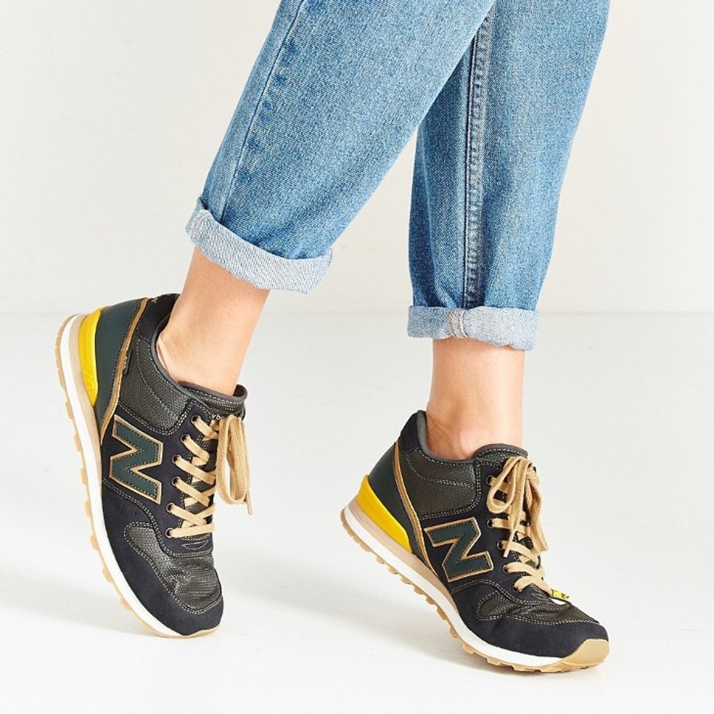 New Balance Classic 696 Mid-Cut Sneaker