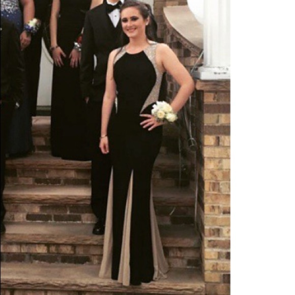 Prom Dress (send offer) - Picture 5 of 5