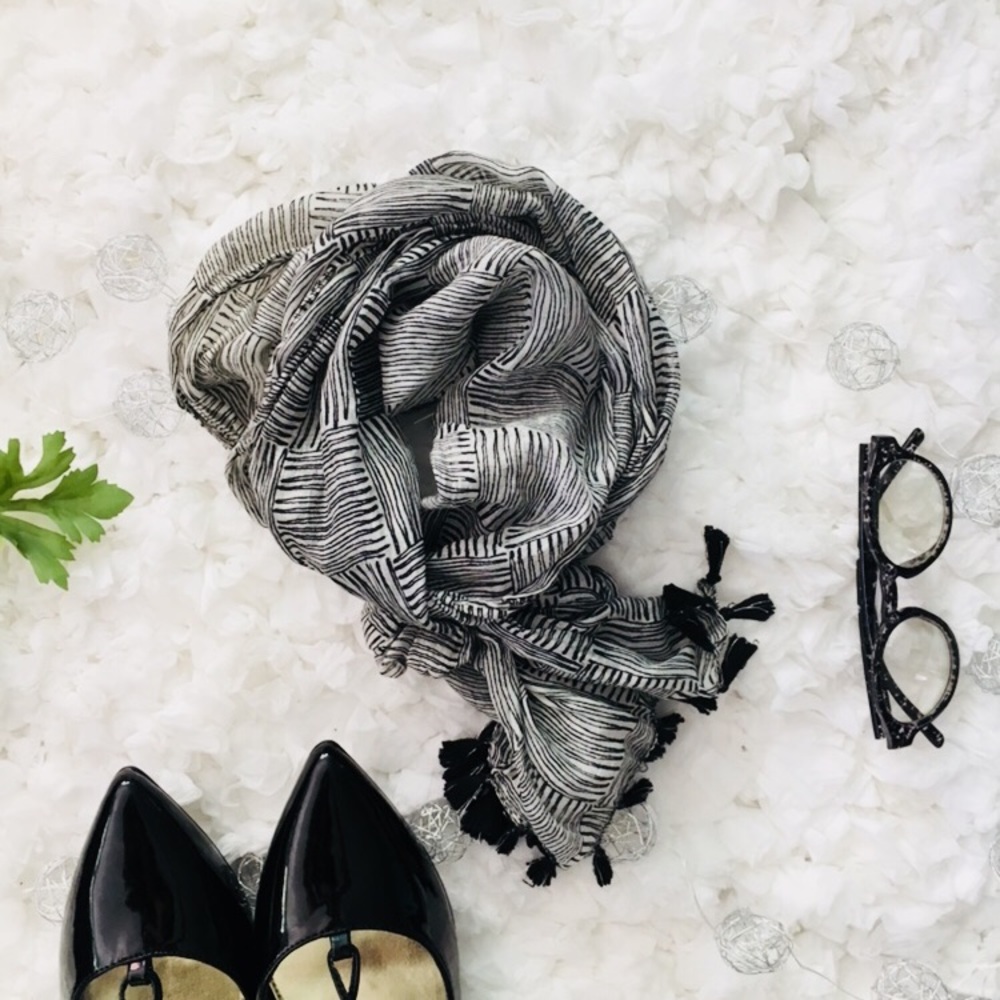 100% Silk Contemporary Striped Scarf