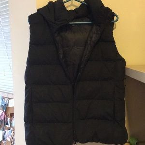 Uniqlo puffer vest
