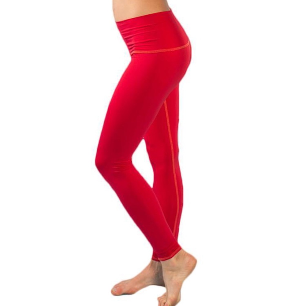 NWT TEEKI solid red hot pant