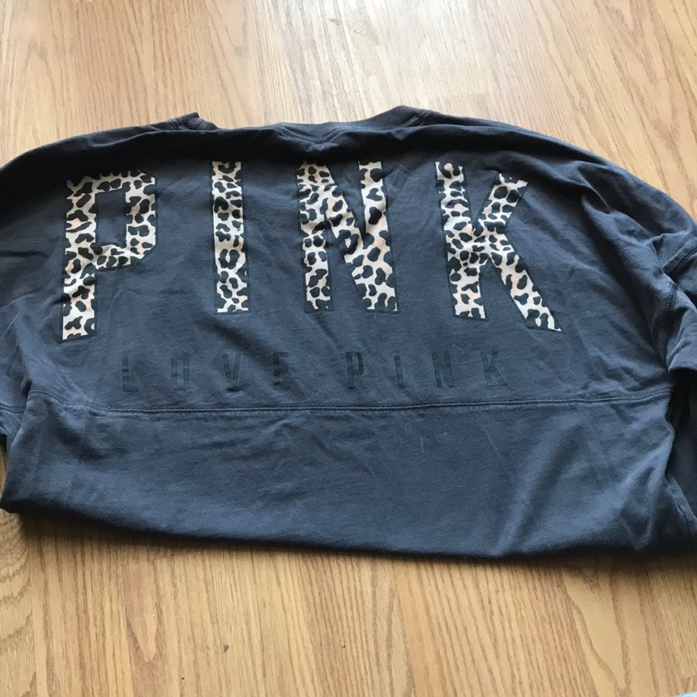 Vs pink Cheetah campus crew