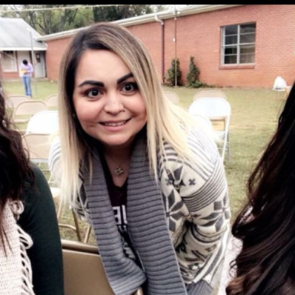 Meet your Posher, Raquel