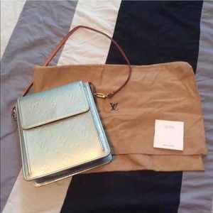 Authentic Louis Vuitton Vernis Mott Silver